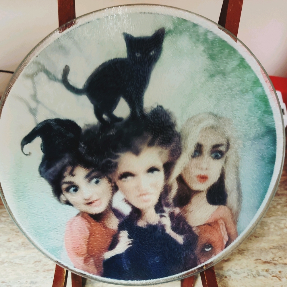 Sanderson sisters glass cutting board